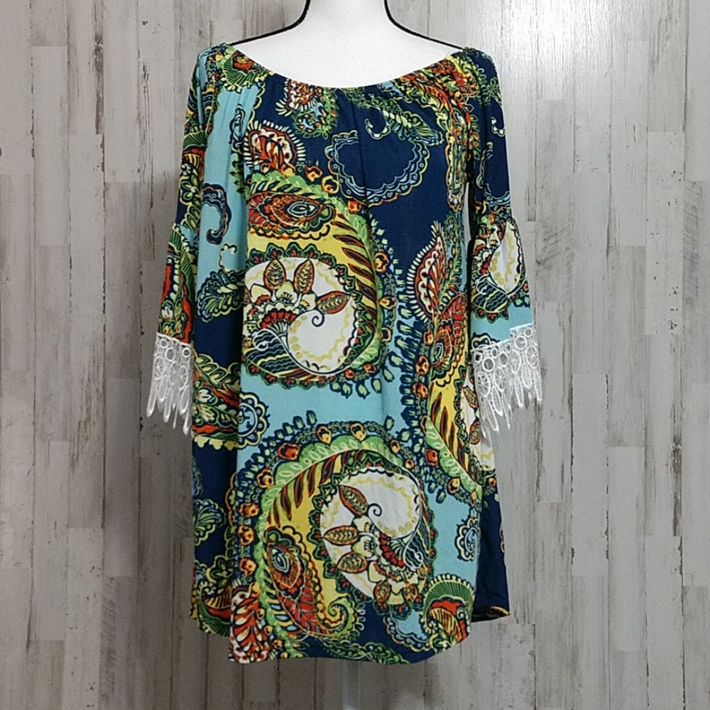 NWT WinWin Half Sleeve Lace Tunic